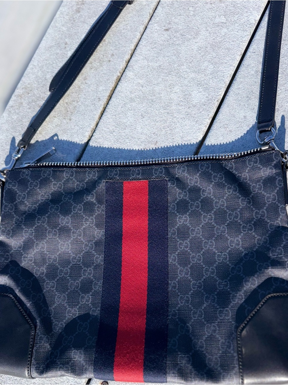 Authentic Gucci GG Supreme Black/Grey Web Messenger Bag